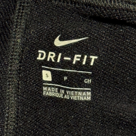 Nike DriFit Black Cropped Training Sweat | Women’s Size Small | EUC - Picture 4 of 5